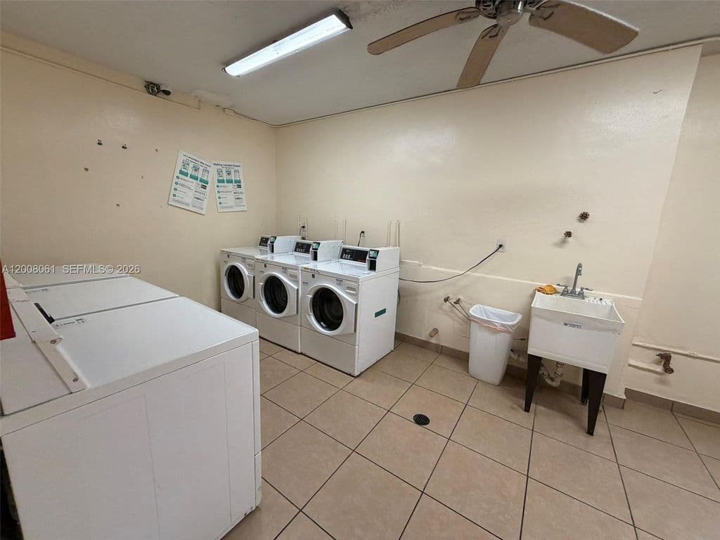 2-bedroom Condo — 17650 NW 68th Ave APT A2008