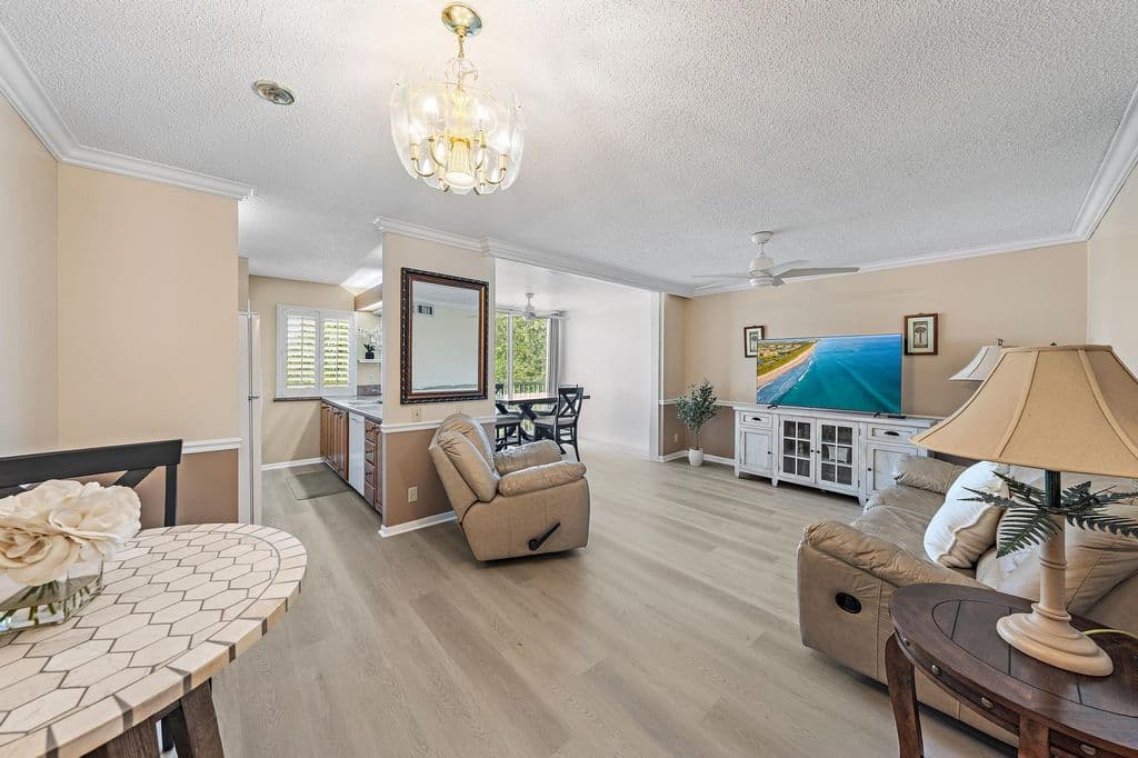 1+1 Condo — 353 S US HIGHWAY 1 #B308