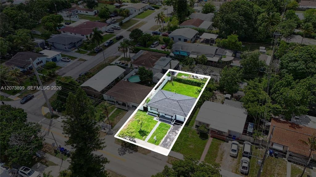 2+1 Müstakil ev — 510 N 24th Ave