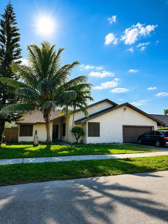 4+1 Müstakil ev — 9712 SW 133rd Pl