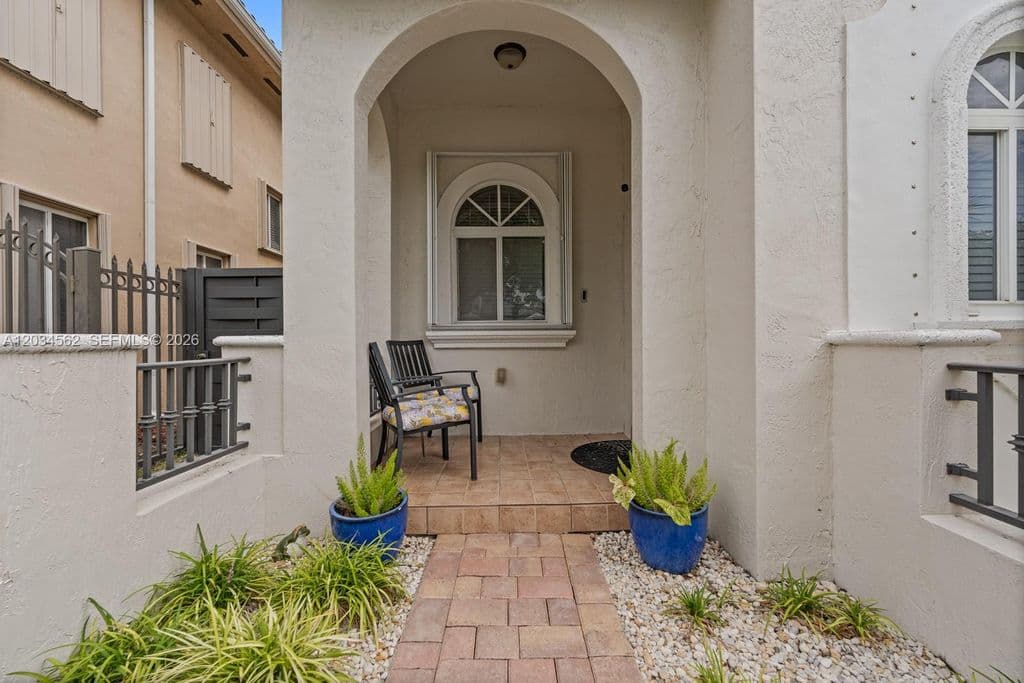 4-bedroom Single-Family Home — 15651 SW 14th St