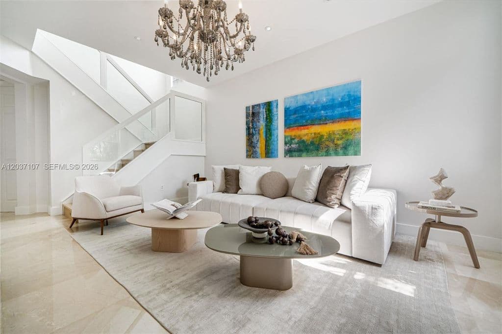 5+1 Müstakil ev — 21156 NE 33rd Ave