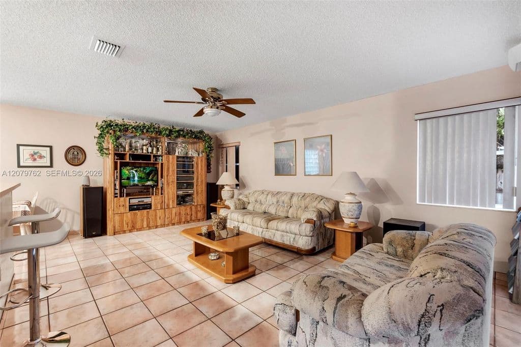 4+1 Müstakil ev — 8554 SW 163rd Pl