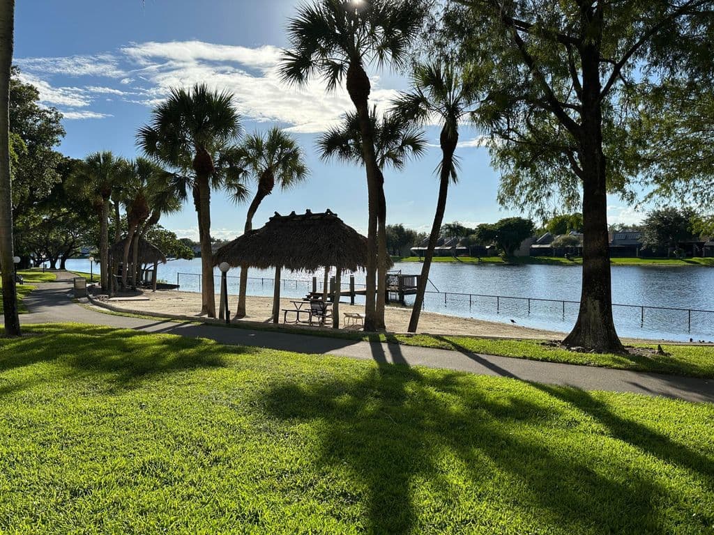2+1 Condo — 1101 Colony Point Circle #108