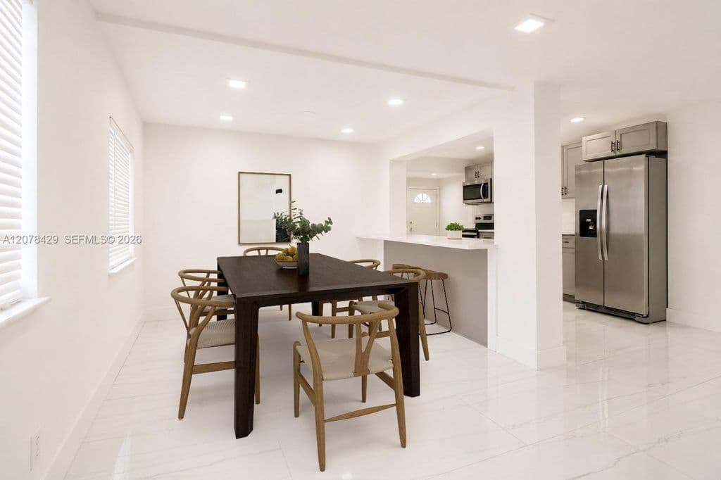 3+1 Müstakil ev — 5225 NE 1st Ave