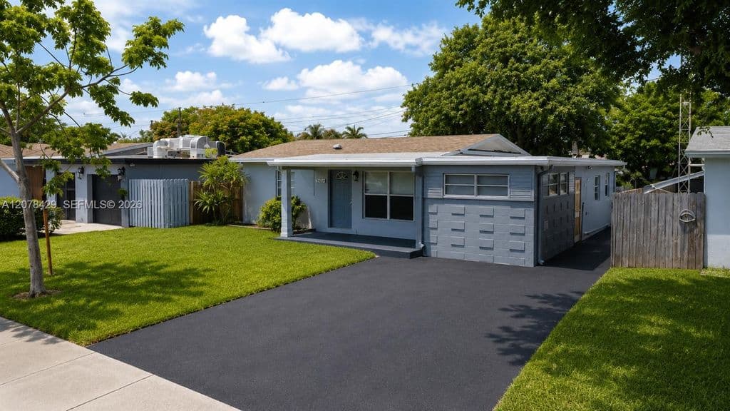 3+1 Müstakil ev — 5225 NE 1st Ave