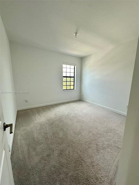 4-bedroom Single-Family Home — 3265 Dunning Dr