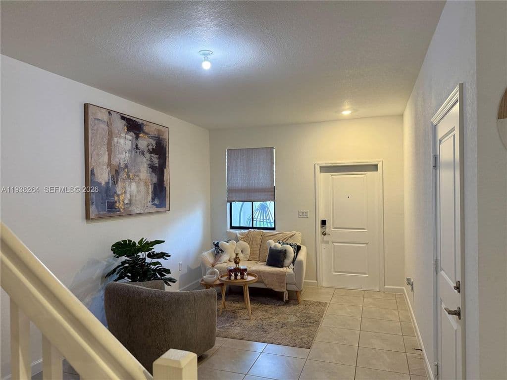 4-bedroom Property — 23049 SW 129th Pl