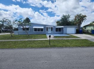 4-bedroom Single-Family Home — 4100 SW 36th St, Hollywood, 33023