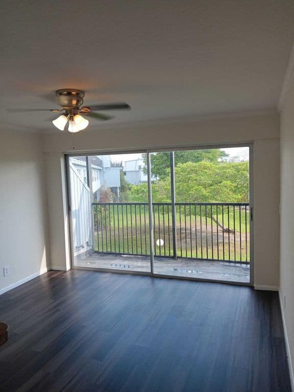 2+1 Condo — 9500 SW 3rd Street #222
