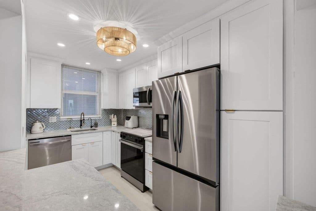 1+1 Condo — 100 Paradise Harbour Boulevard #307