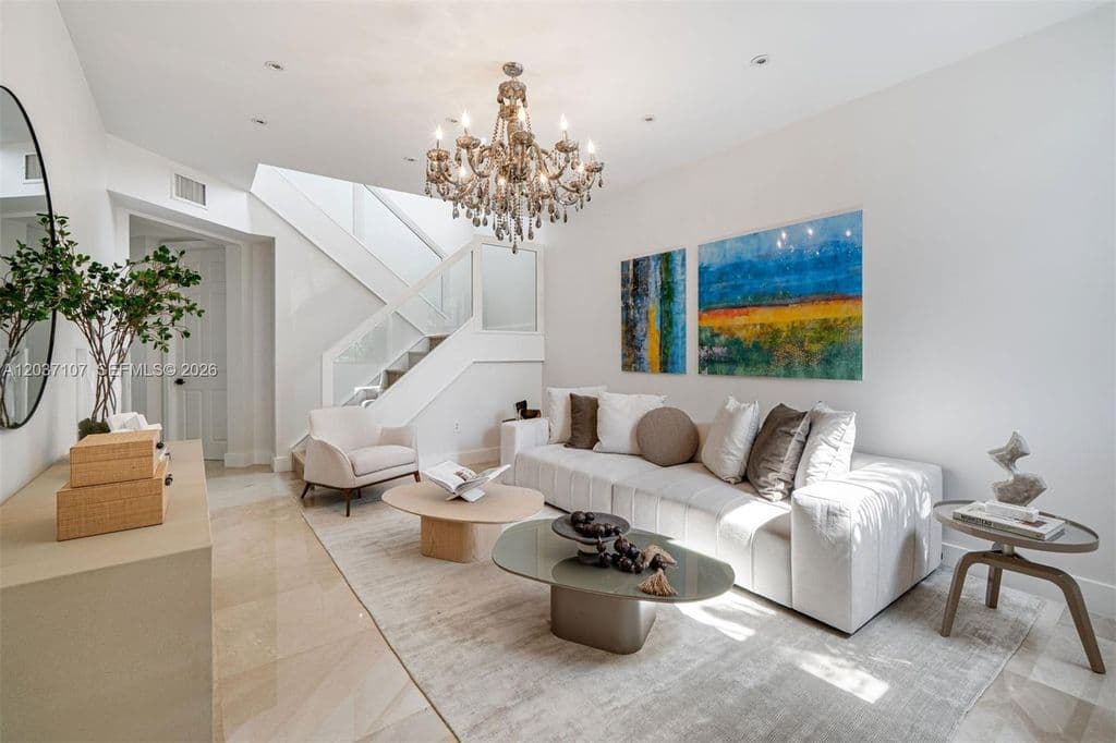 5+1 Müstakil ev — 21156 NE 33rd Ave