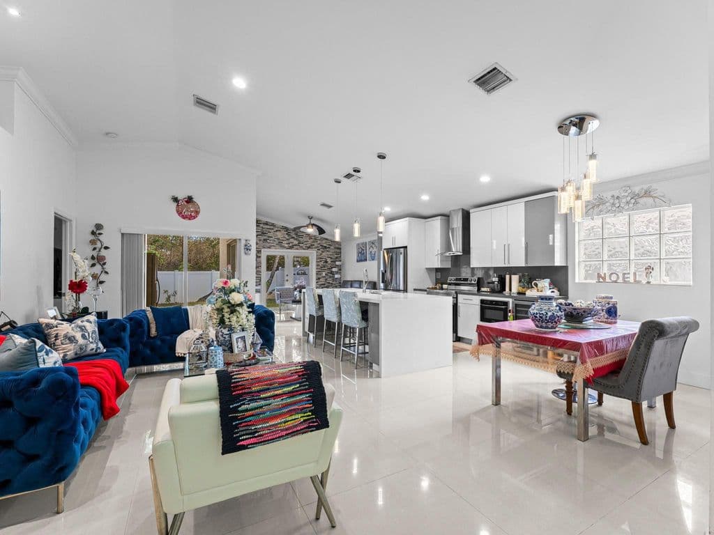 3-bedroom Single-Family Home — 181 SW 203rd Avenue