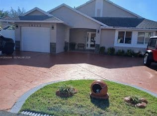 3-bedroom Single-Family Home — 18713 NW 78th Ct, Hialeah, 33015