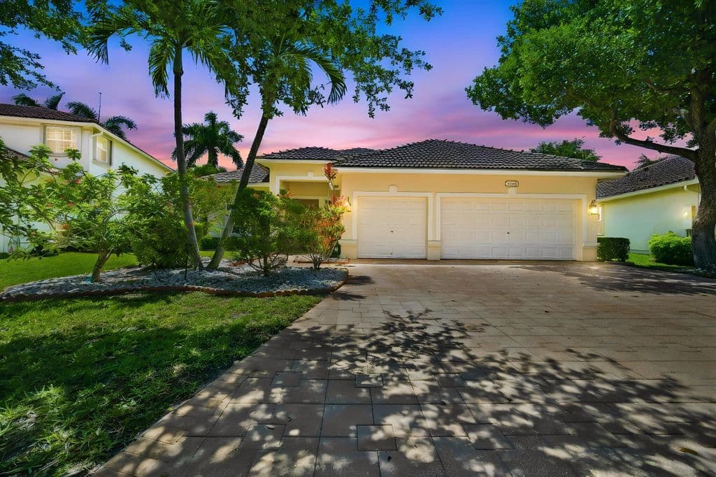 4-bedroom Single-Family Home — 6018 NW 56th Circle NW