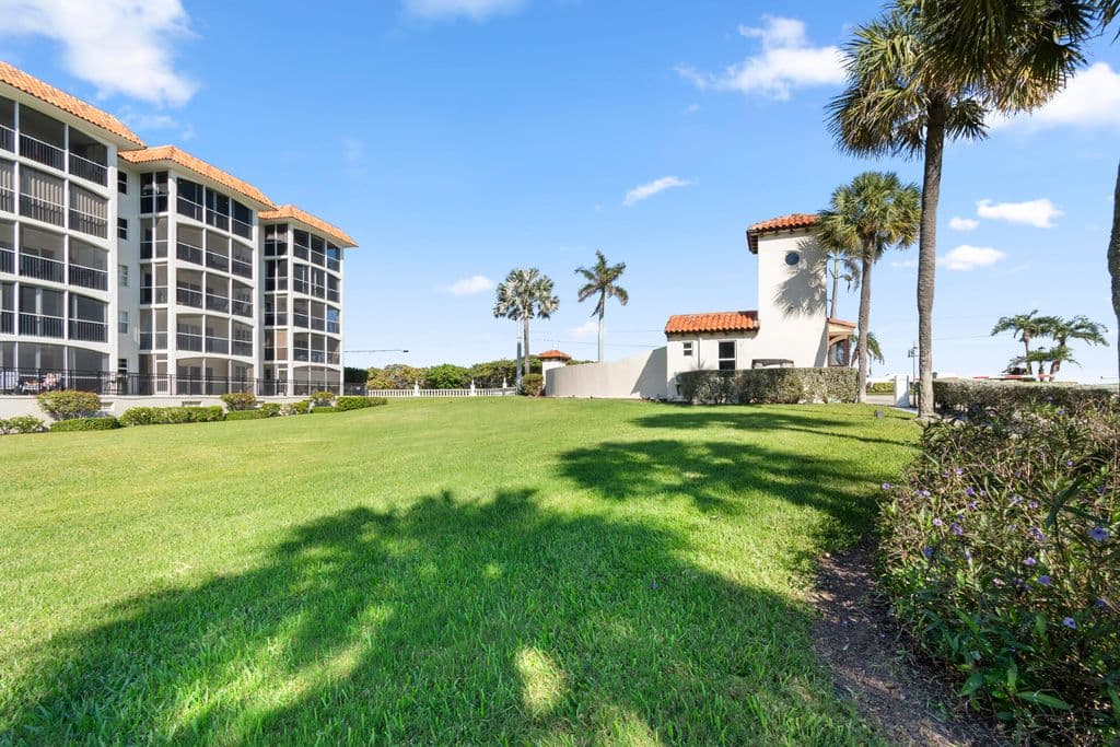 2+1 Condo — 2871 N OCEAN Boulevard #C123