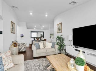 4-bedroom Single-Family Home — 651 SW 176TH Avenue, Pembroke Pines, 33029