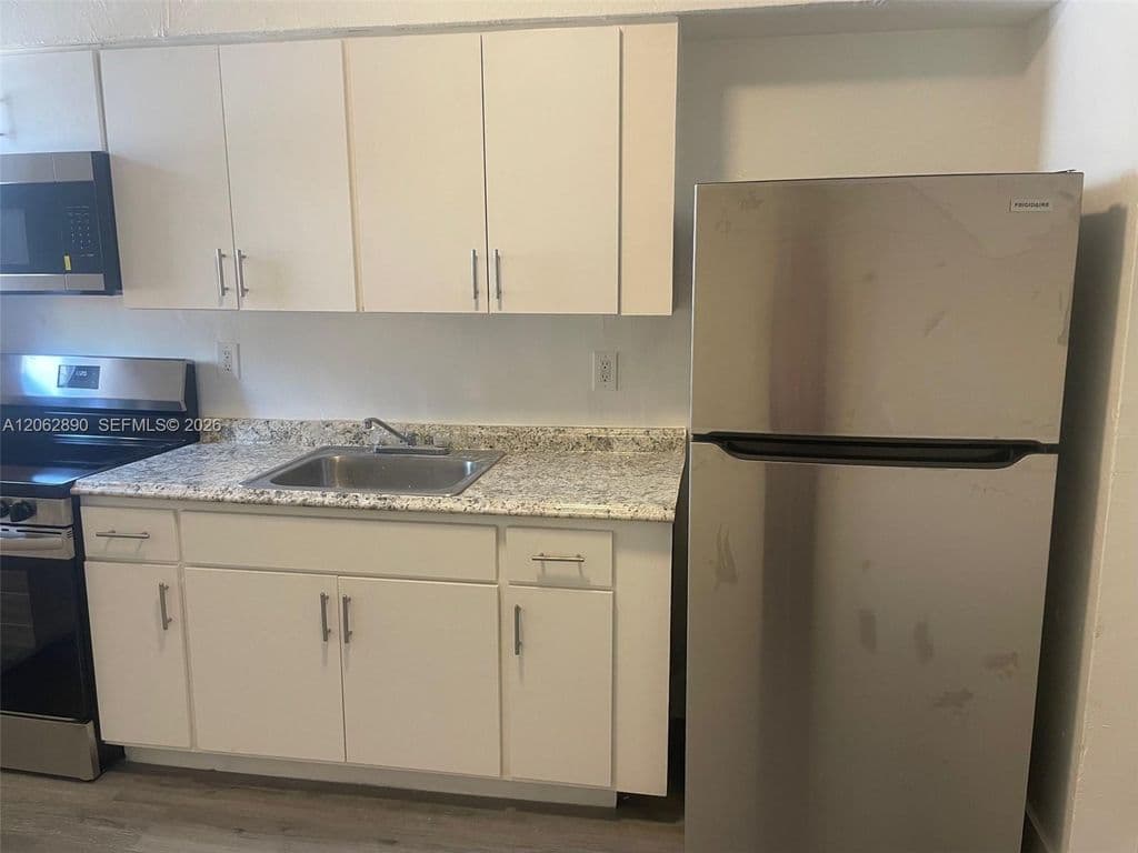 4-bedroom Property — 1831 NW 41st St