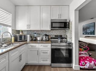 3+1 Townhouse — 11413 SW 148th St, Miami, 33176