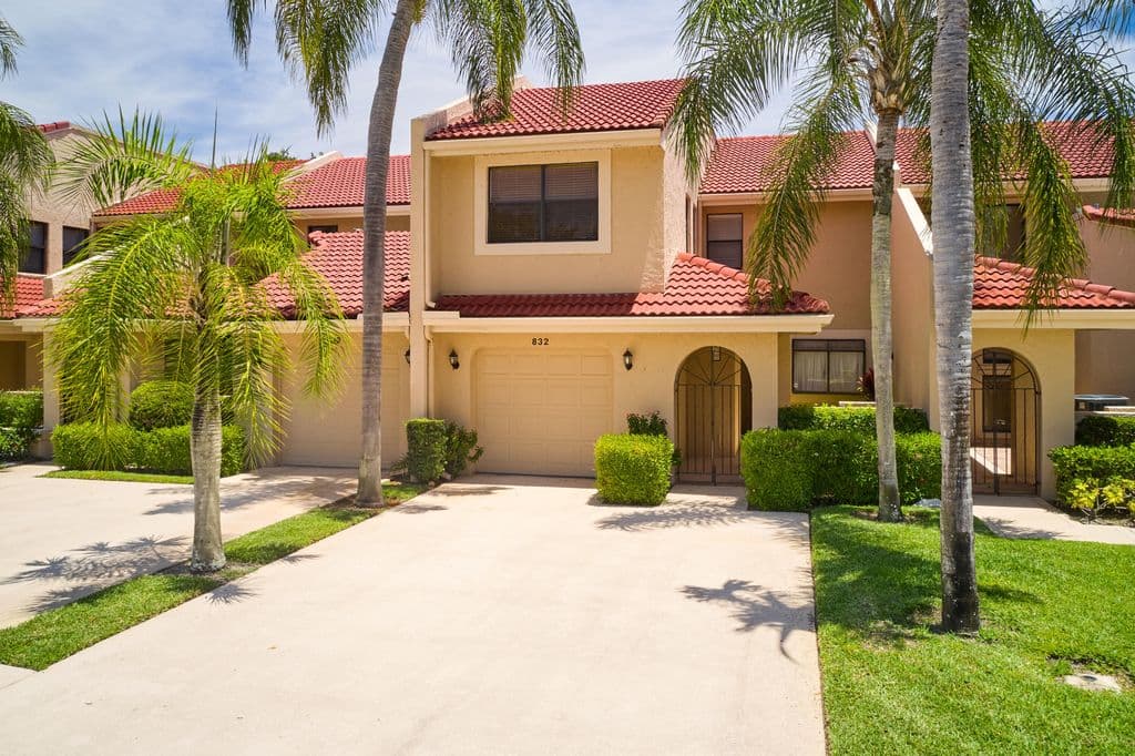3-bedroom Property — 832 Windermere Way