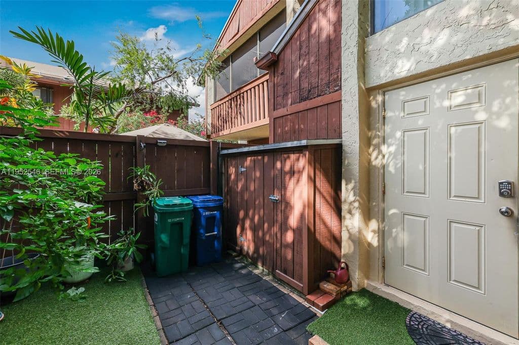 3+1 Mülk — 7014 SW 114th Pl #C53