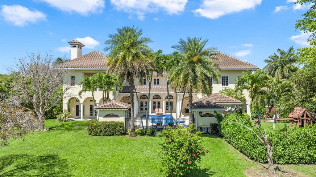 7-bedroom Single-Family Home — 14535 Draft Horse Ln