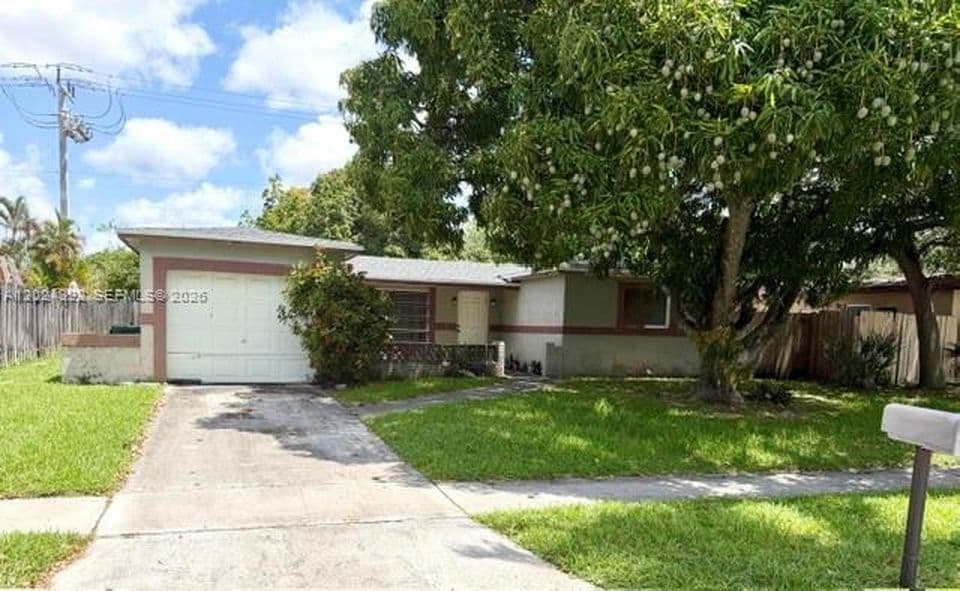 3-bedroom Single-Family Home — 8001 NW 3rd Pl