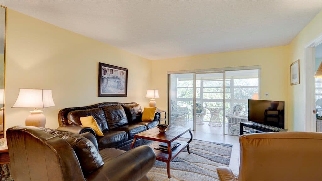 2-bedroom Condo — 1501 S Ocean Boulevard #325