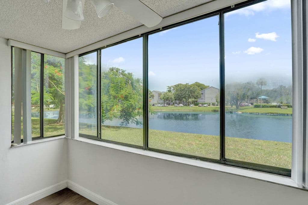 3+1 Condo — 8030 Hampton Boulevard #106