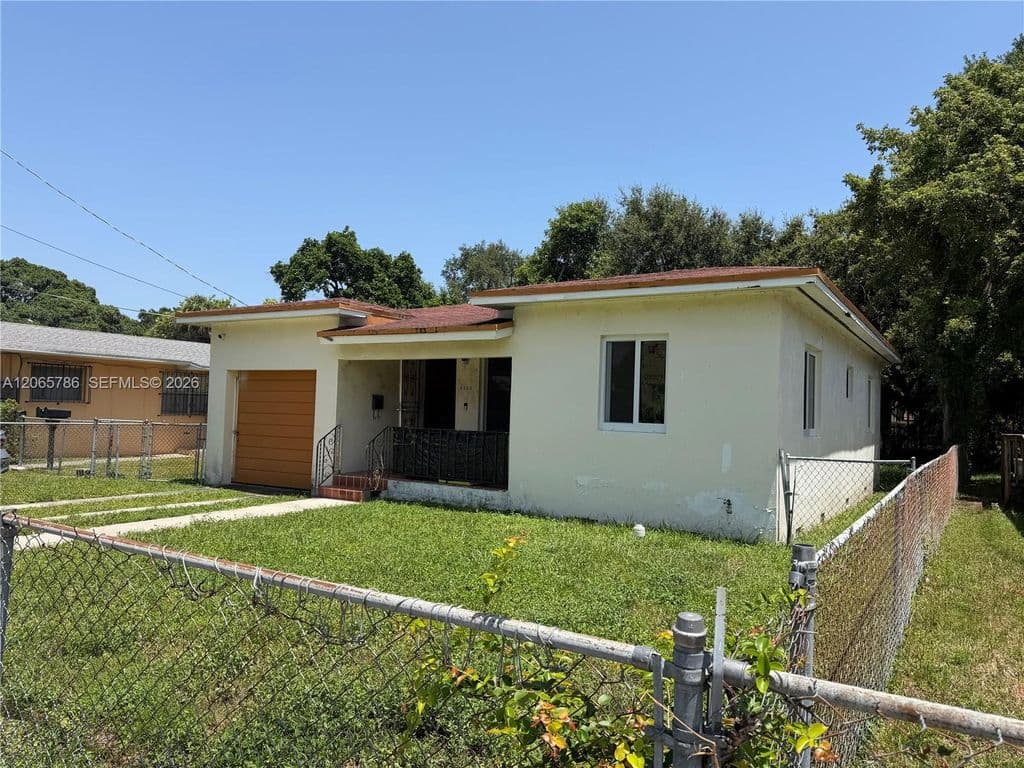 2-bedroom Single-Family Home — 5525 NW 5th Ct