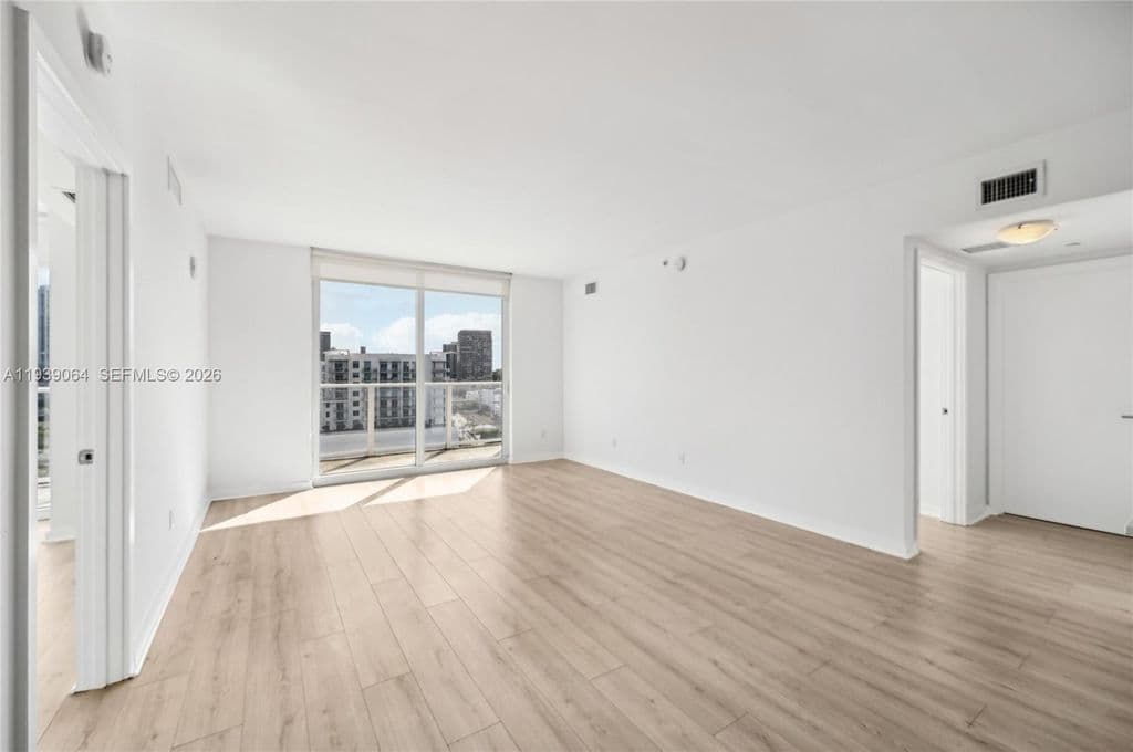 2+1 Condo — 4250 Biscayne Blvd APT 1516