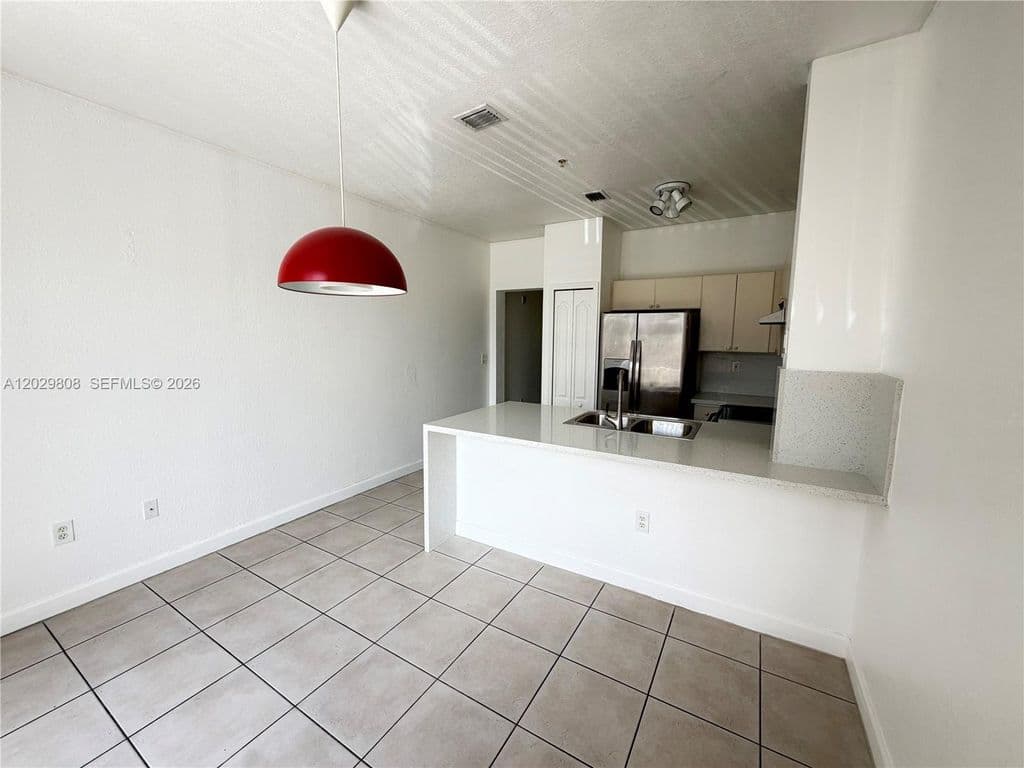 2-bedroom Condo — 7080 NW 177th St #20913