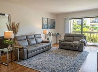 2-bedroom Condo — 6090 N Sabal Palm Boulevard #209, Tamarac, 33319