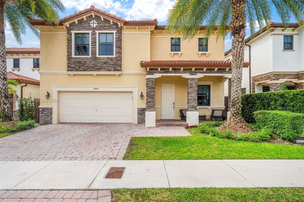 4-bedroom Single-Family Home — 9890 NW 86th Ter