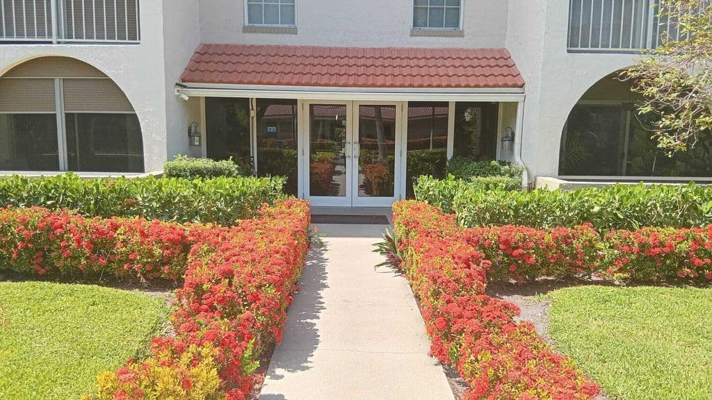 2+1 Condo — 250 NE 20th Street #3080