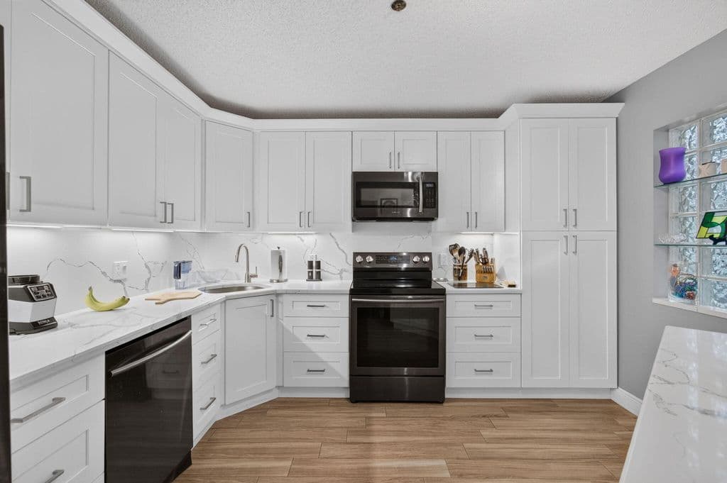 3-bedroom Condo — 5133 Brisata Circle #B