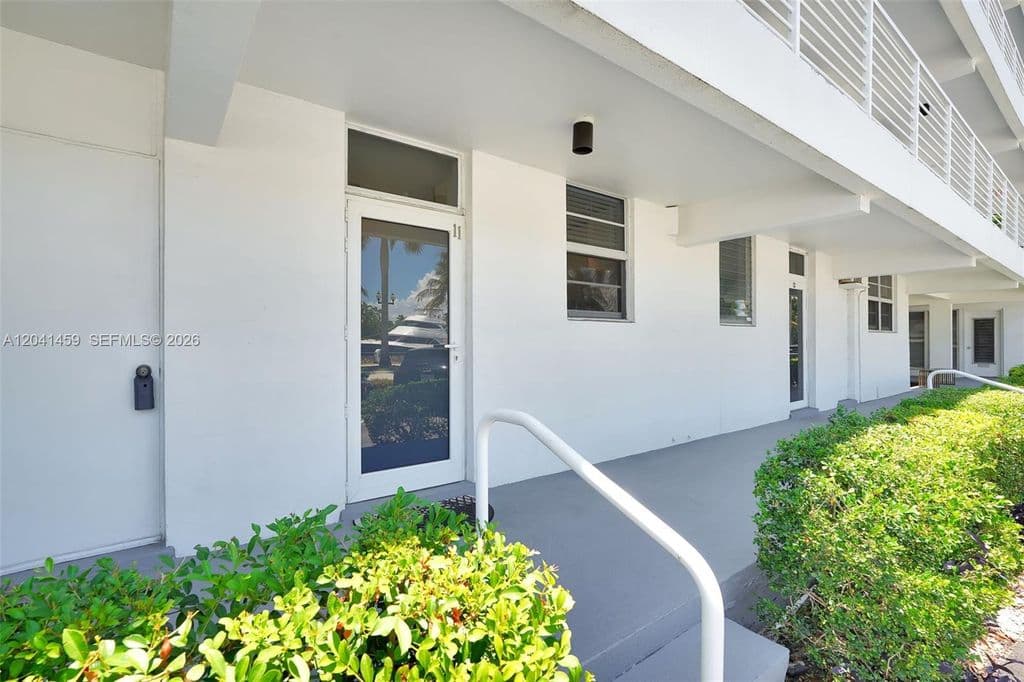2+1 Condo — 1790 E Las Olas Blvd APT 11