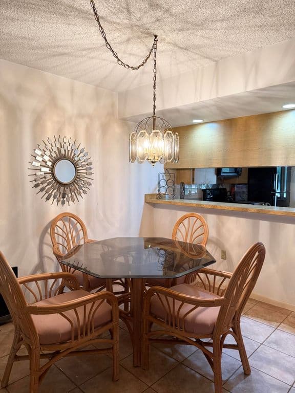 2+1 Condo — 6193 Balboa Circle #103