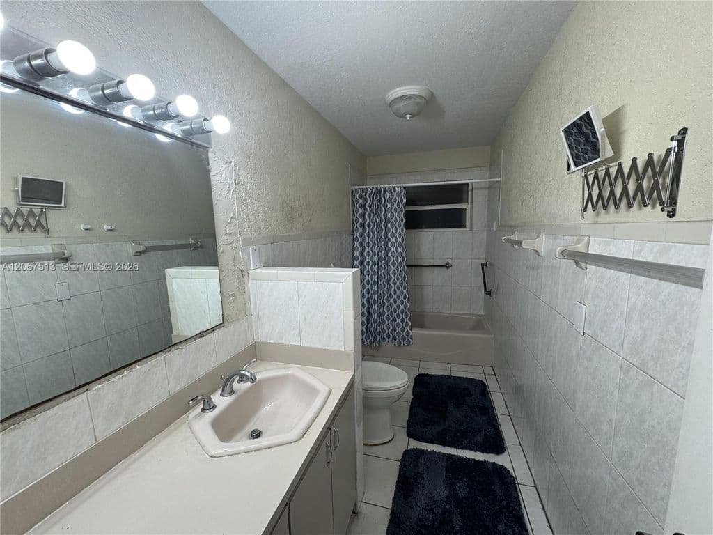 6+1 Müstakil ev — 10920 Westwood Lake Dr