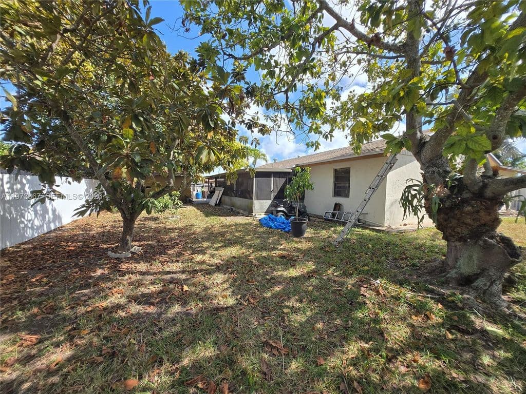 4+1 Müstakil ev — 13377 SW 46th Ln