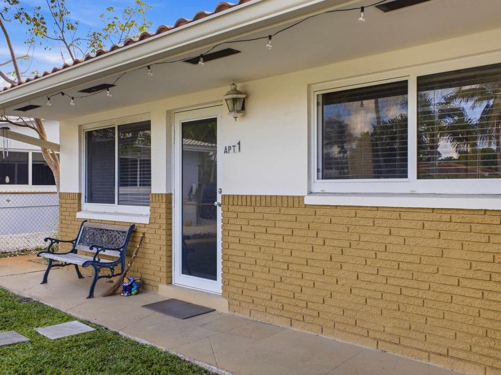 5-bedroom Property — 451 SE 1st Avenue #A-B
