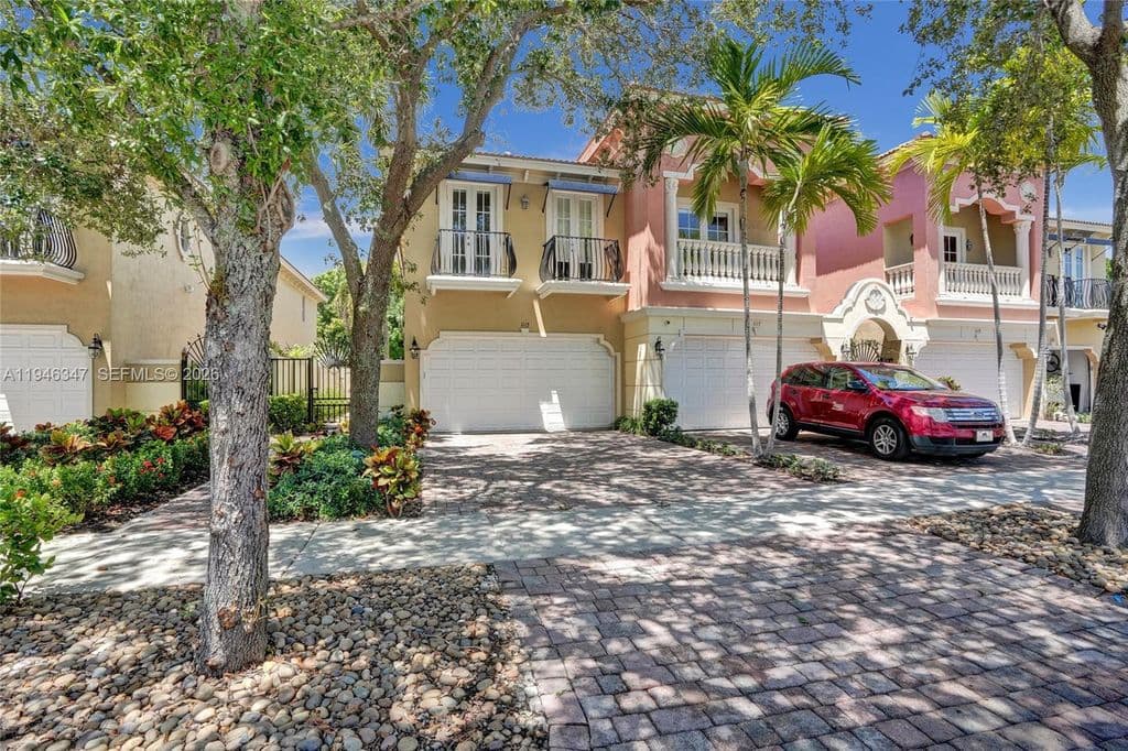 3-bedroom Property — 1115 NE 14th Ave