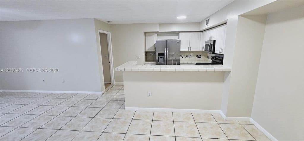 2-bedroom Condo — 1707 Village Blvd APT 208