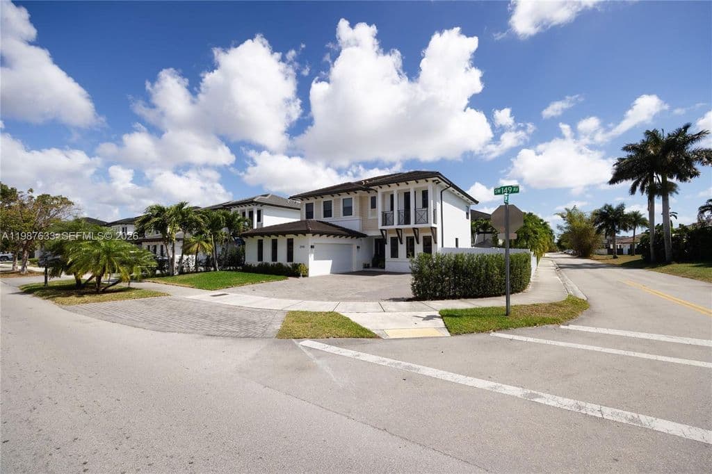 4-bedroom Single-Family Home — 2981 SW 149th Ave