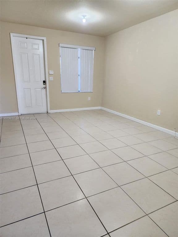 3-bedroom Property — 23786 SW 118th Ave