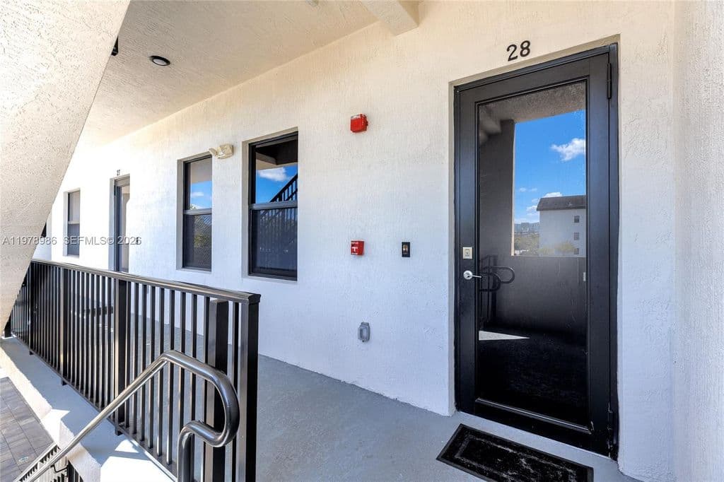 3-bedroom Condo — 7925 NW 104th Ave APT 28
