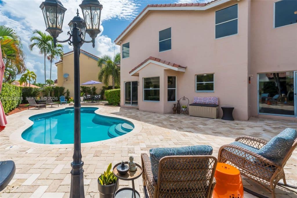 4-bedroom Single-Family Home — 18172 SW 3rd St