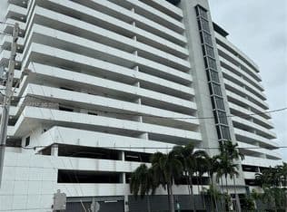 2+1 Condo — 36 NW 6th Ave APT 601, Miami, 33128