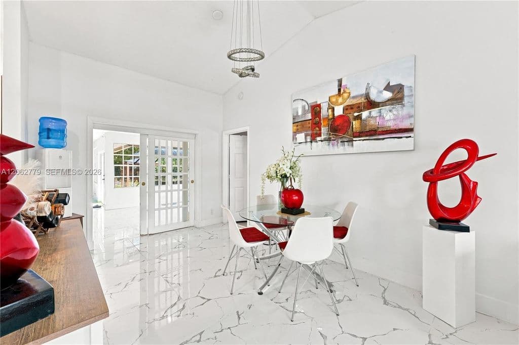 4-bedroom Single-Family Home — 12629 75th Ln N