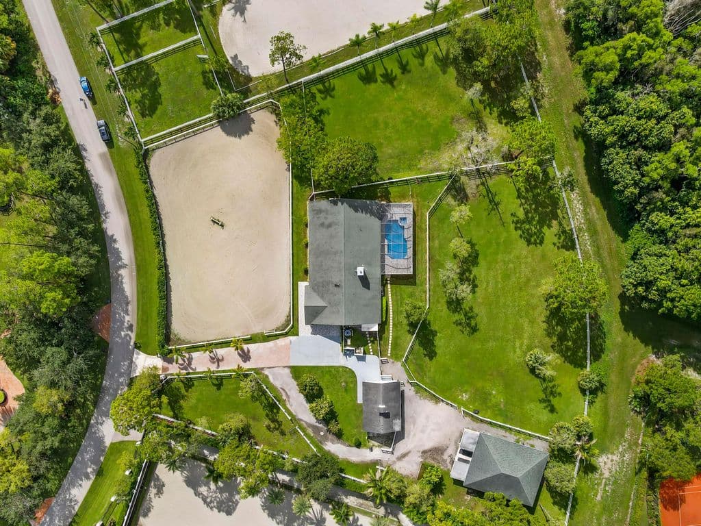 6+1 Müstakil ev — 1401 Pelham Road